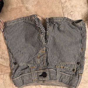 2 for $20 6-12m boys shorts GAP